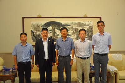 http://www.fmprc.gov.cn/web/zwbd_673032/nbhd_673044/W020151215433464218205.jpg